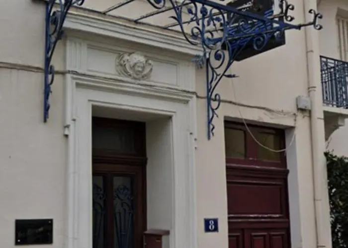 Moderne Quartier Thermal Appartamento